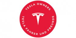 Tesla Fahrer und Freunde